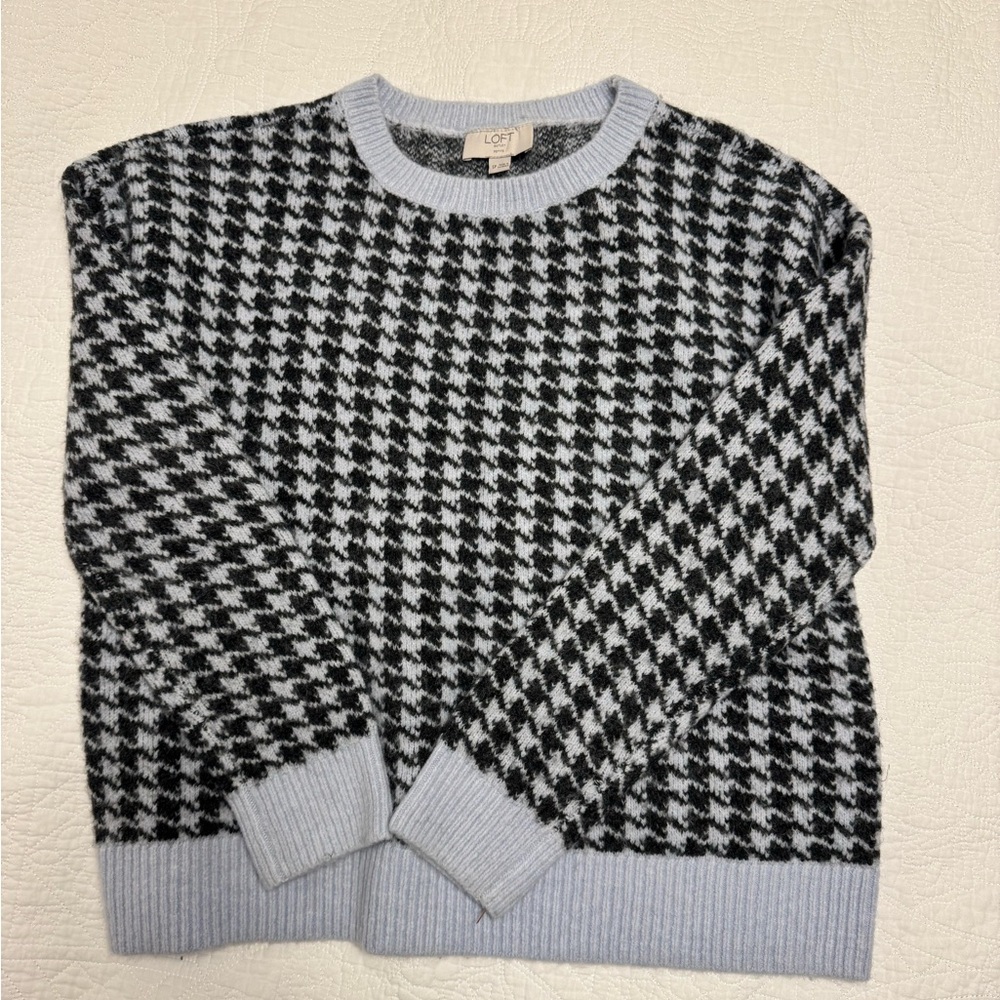 LOFT Black and Gray Houndstooth Sweater